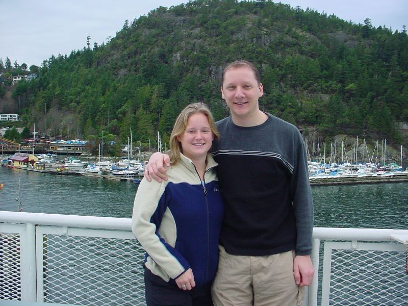 03_OnTheFerry.JPG (800x600) 107.93KB on the ferry