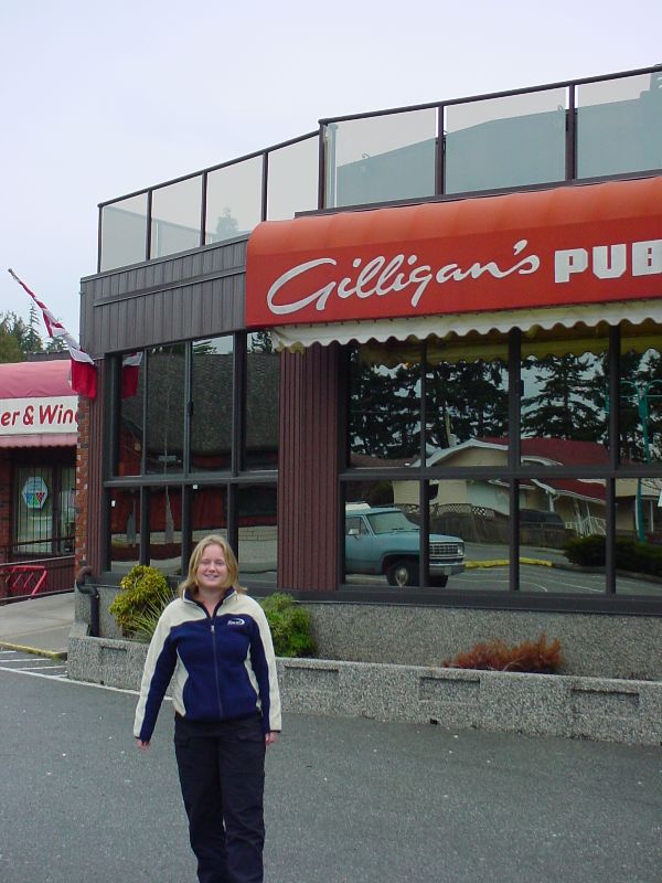 15_No-ThisPub.JPG (600x800) 82.96KB No - this pub isn't named after me - silly