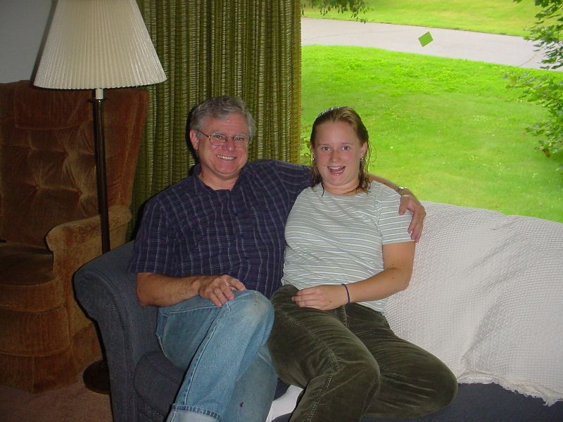 DSC00098.JPG (800x600) 85.19KB Gillian and her Dad in Quesnel