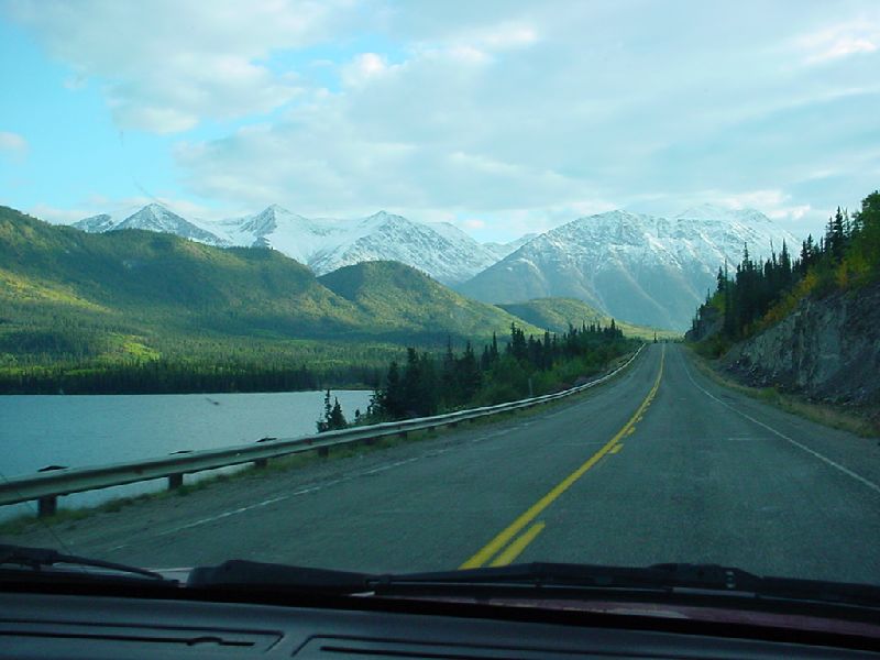 DSC00263.JPG (800x600) 58.96KB between Carcross and Skagway
