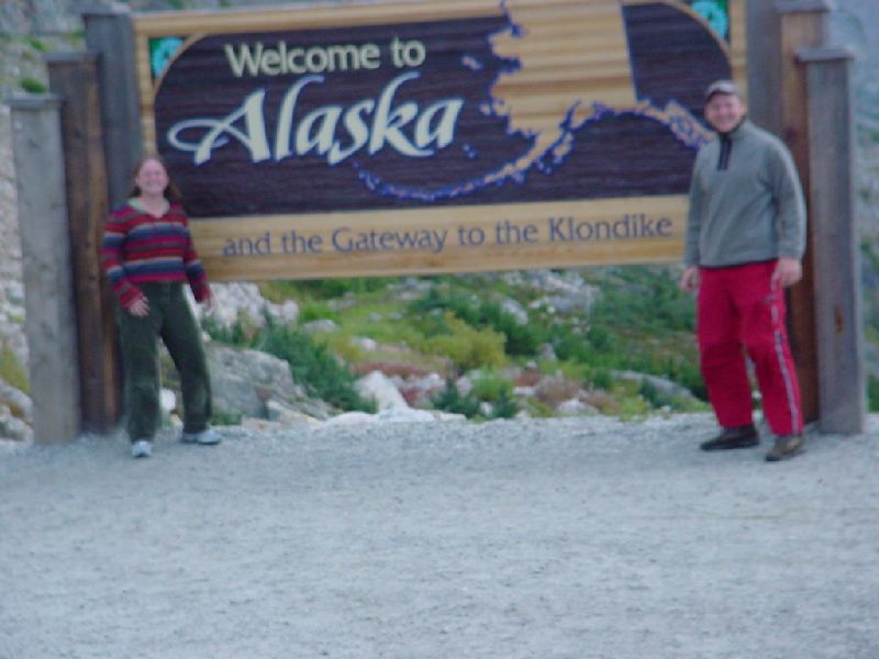 DSC00281.JPG (800x600) 61.25KB we're in Alaska!
