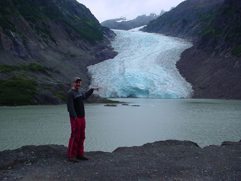 DSC00347.JPG (800x600) 83.40KB Bear Glacier on route to Stewart