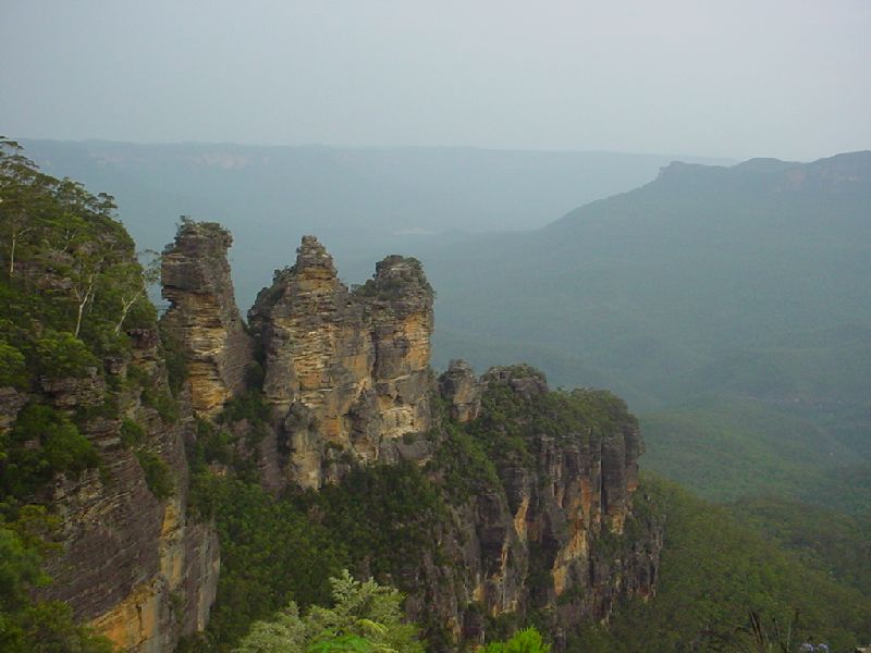06-ThreeSisters.JPG (800x600) 60.81KB Three Sisters