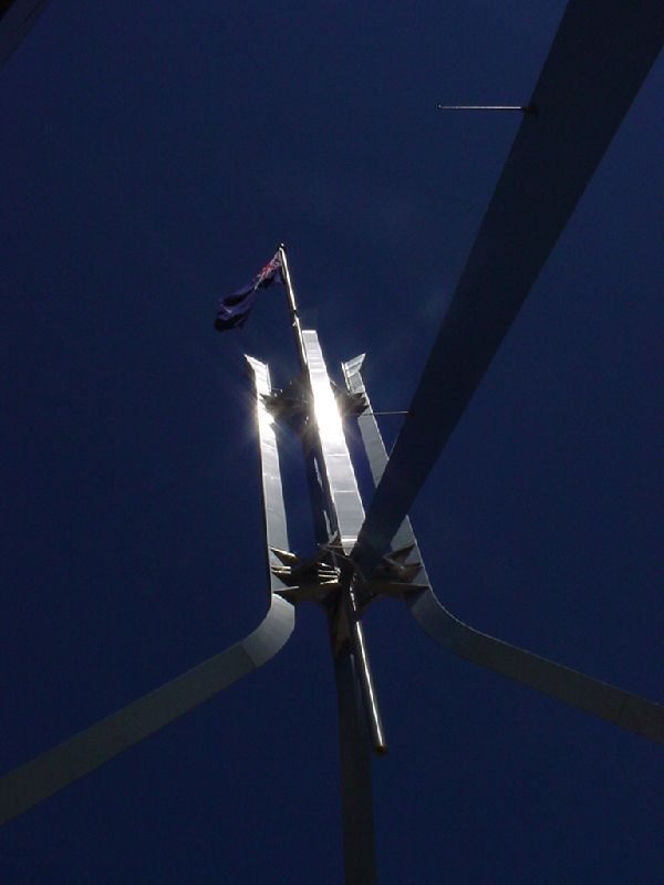 14-CanberraParliamentFlag.JPG (600x800) 29.21KB Canberra Parliament Flag