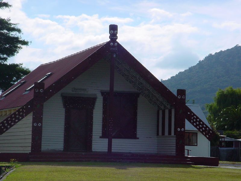 03-RotoruaMauriHouse.JPG (800x600) 59.03KB 3 - Rotorua Mauri House