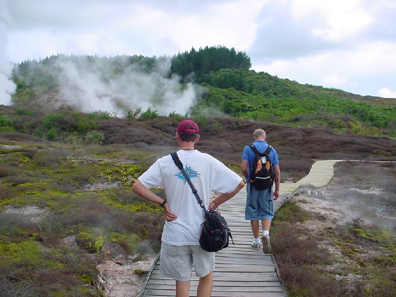 11-GuysAtTaupoCratersOfTheMoon.JPG (800x600) 88.22KB 11 - Guys At Taupo Craters Of The Moon