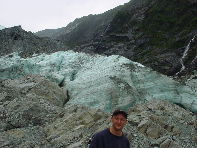 61-JasonAtFranzJosephGlacier.JPG (800x600) 105.04KB 61 - Jason At Franz Joseph Glacier