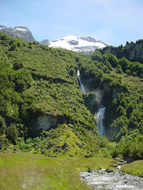 73-WaterfallOutOfKeaBasin.JPG (600x800) 129.53KB 73 - Waterfall Out Of Kea Basin