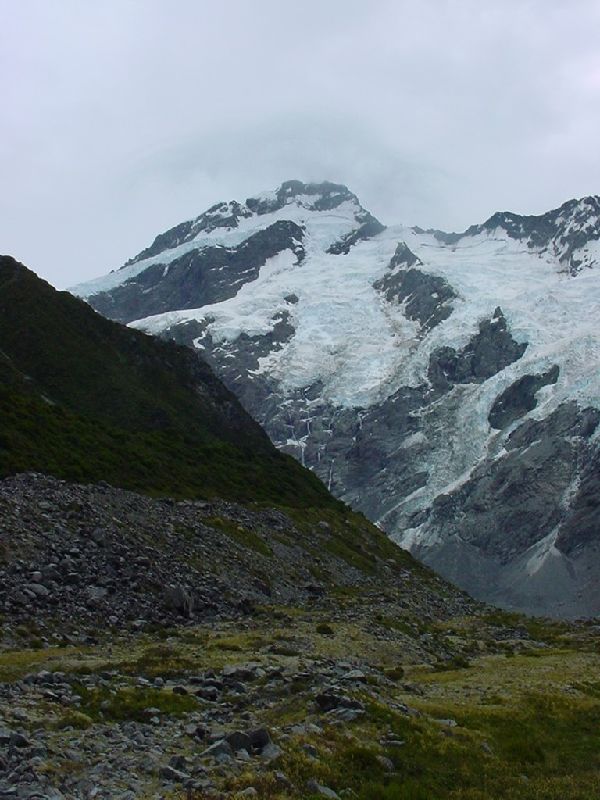 94-MountCookSideMountain.JPG (600x800) 83.32KB 95 - Mount Cook Side Mountain