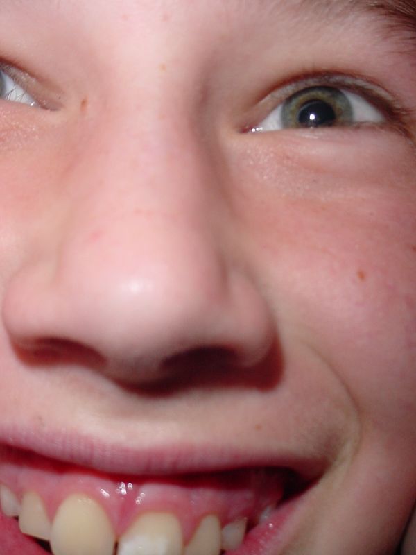 05_CrazyCousinNumber1.JPG (600x800) 35.88KB crazy cousin Number 1 - Jeremy