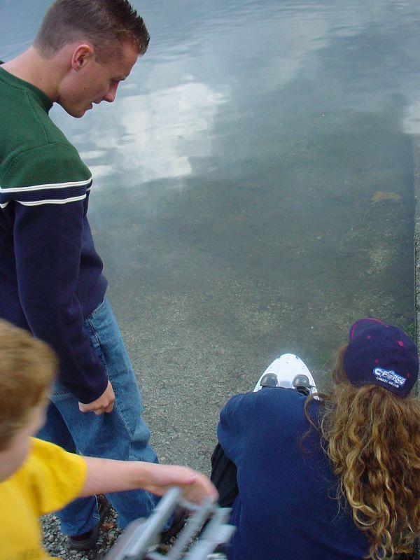 12_ScottCheckingOutThe.JPG (600x800) 65.81KB Scott checking out the model boat that wasn't fast enough