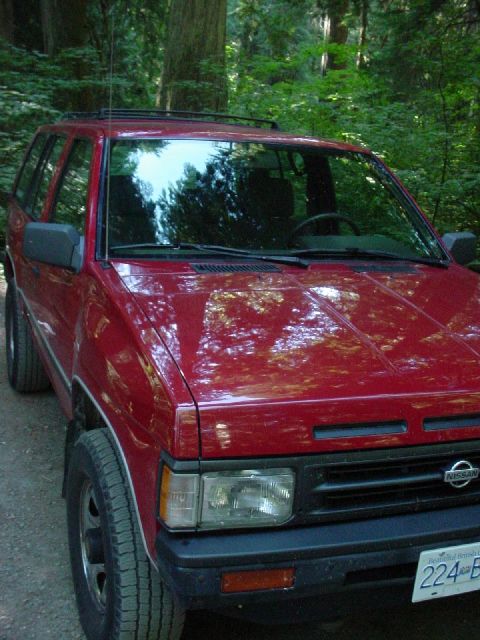 005.JPG (480x640) 64.68KB front passenger side of my red beast
