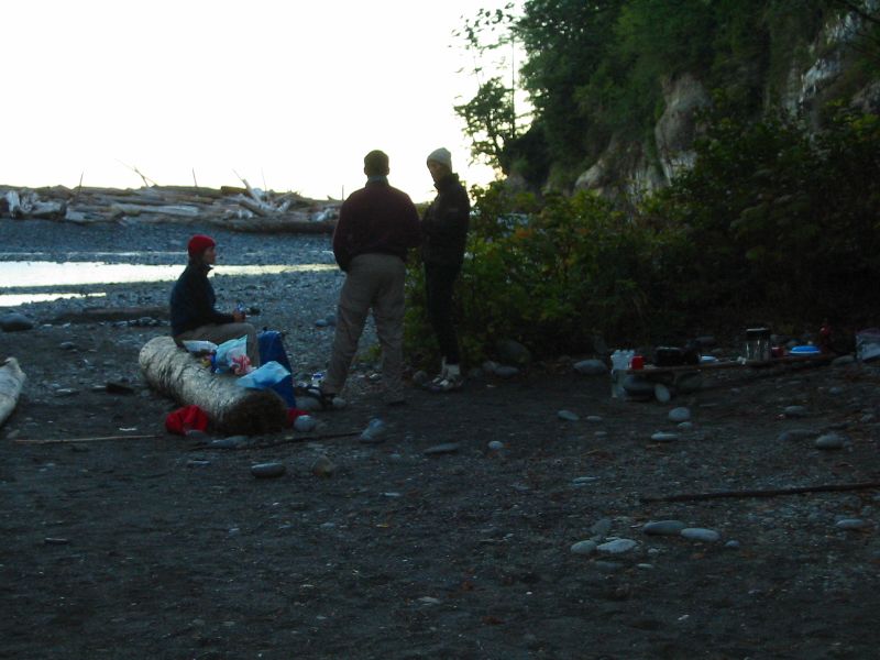 057_TheDinnerAreaOf.JPG (800x600) 68.02KB The dinner area of campsite 2 at Campers Cove