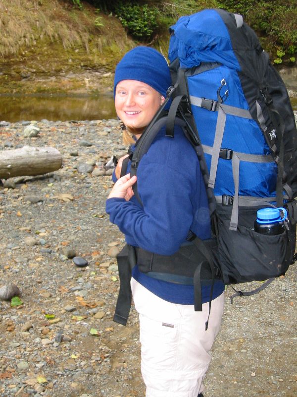 097_DoesGillianLikeThe.JPG (600x800) 109.63KB Does Gillian like the colour blue?